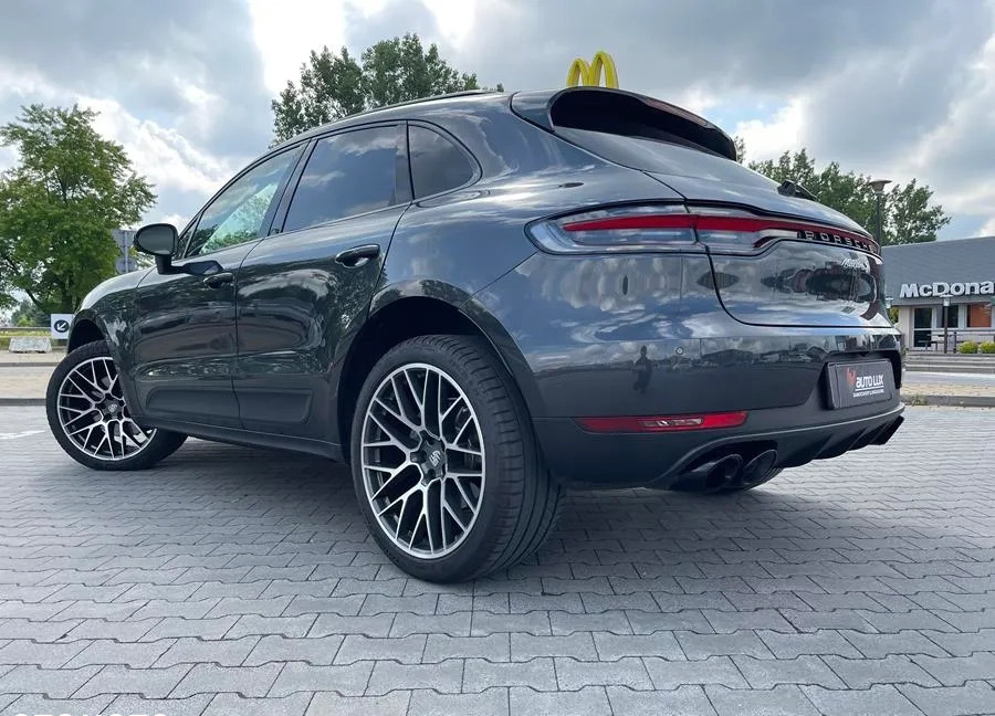 Porsche Macan cena 259800 przebieg: 8940, rok produkcji 2021 z Gliwice małe 667